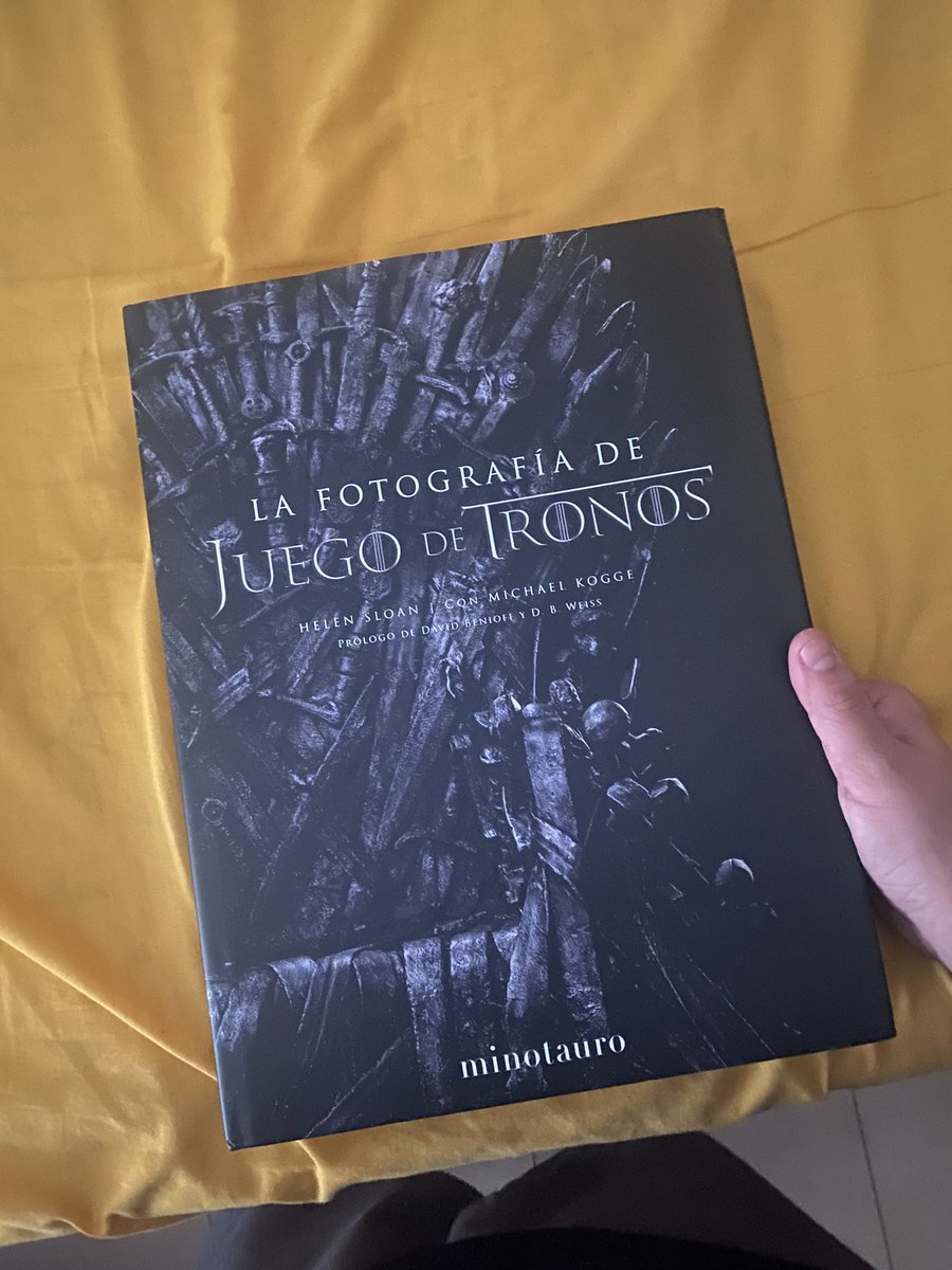 Puedo estás más enamorado de mi regalito de cumpleaños? No. #GameofThrones #thehouseofthedragon
