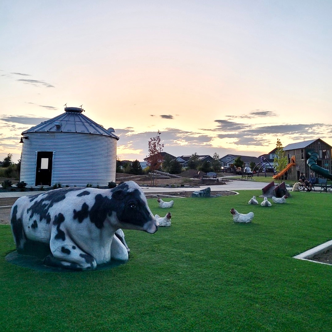 🐄 Mooo-ve over traditional #playground... Farm-fresh immersive environments get more clucks!! 🐓🐓 ⏭️ Stay Tuned for new #Cre8Play #playproducts to be up at the website in the coming weeks including our Chicken Steppers and Brown Cow Climber! 
⁠
⁠