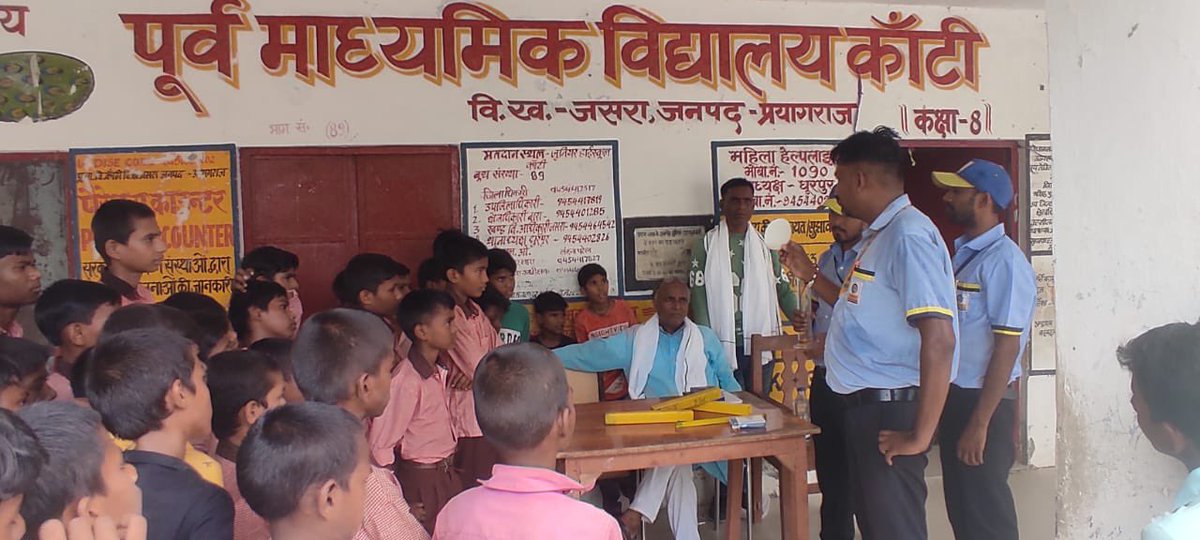 OSTSKANTI's tweet photo. #OstsKanti celebrated #TeachersDay2023 
#Prayagraj, honoring #teachers with felicitations. 
They also shared insights on assessing RO #quality &amp; #quantity with children’s.

#bpcl #Teachersdaycelebration 

@BPCLRetail @BpclPrayagraj https://t.co/ro4TRONMHx