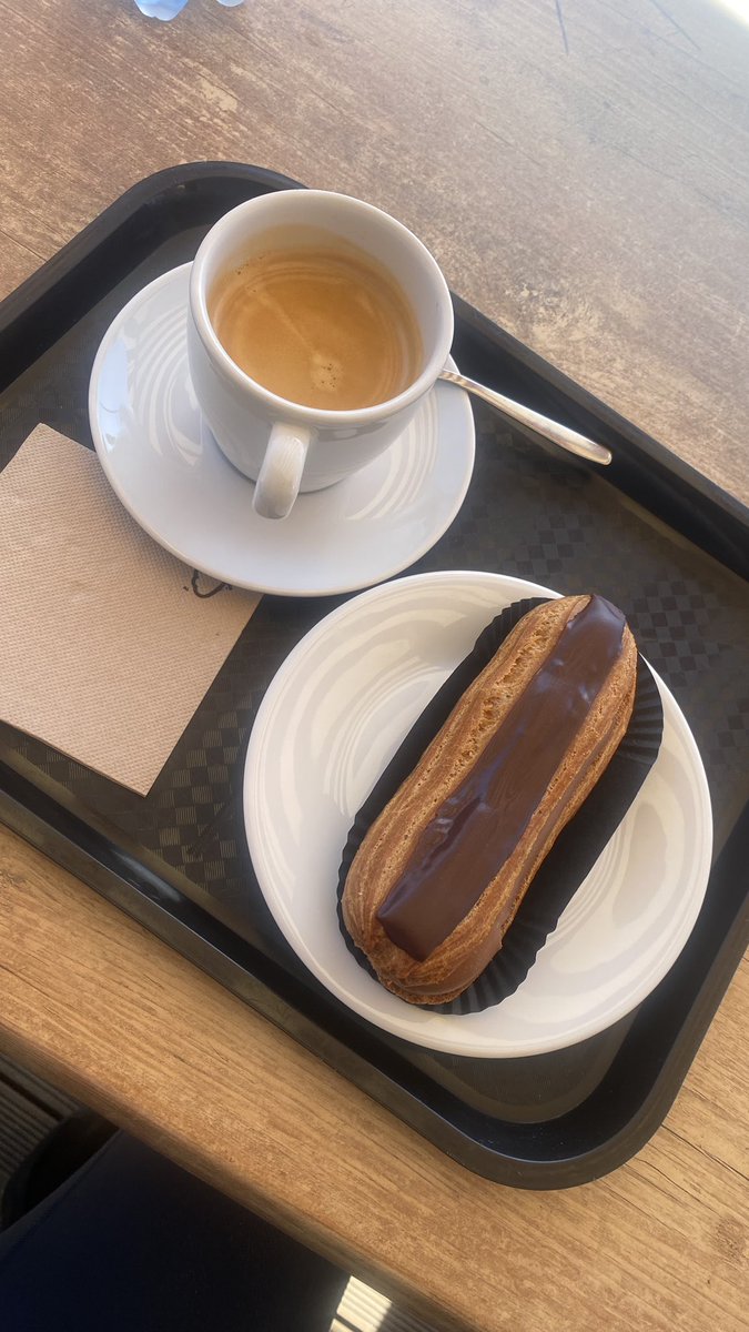 MeAndMyMess's tweet photo. - 2 Espresso double 
- Eclair au chocolat
- Tartelette au citrone 

💶 11,80€ 📍 Boulangerie - Patisserie Hertzog Muntzenheim

@CyclingScran https://t.co/MWhcRAisCn
