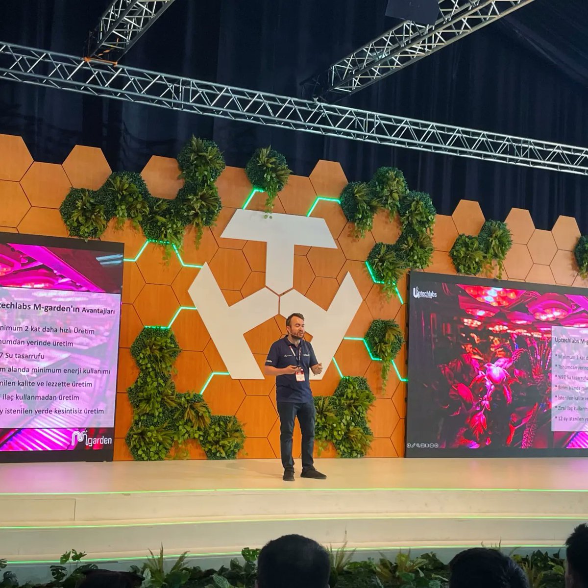 Uptechlabs tweet media