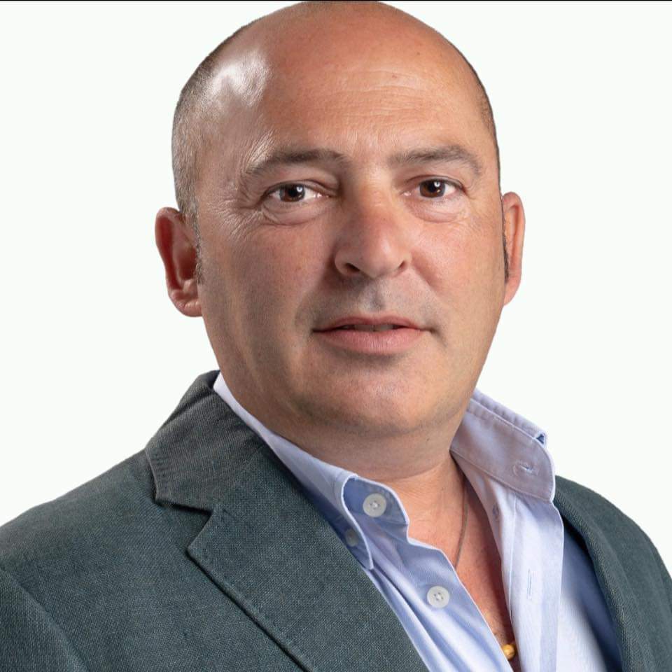 FRANCISCO JUÁREZ, DESIGNADO COMO NUEVO DELEGADO TERRITORIAL DE FOMENTO EN SEVILLA 
Francisco de Paula José Juárez Martín, ha sido designado delegado territorial de Fomento, Articulación del Territorio y Vivienda en Sevilla. 
Desde el Partido Popular de Herrera le deseamos Suert