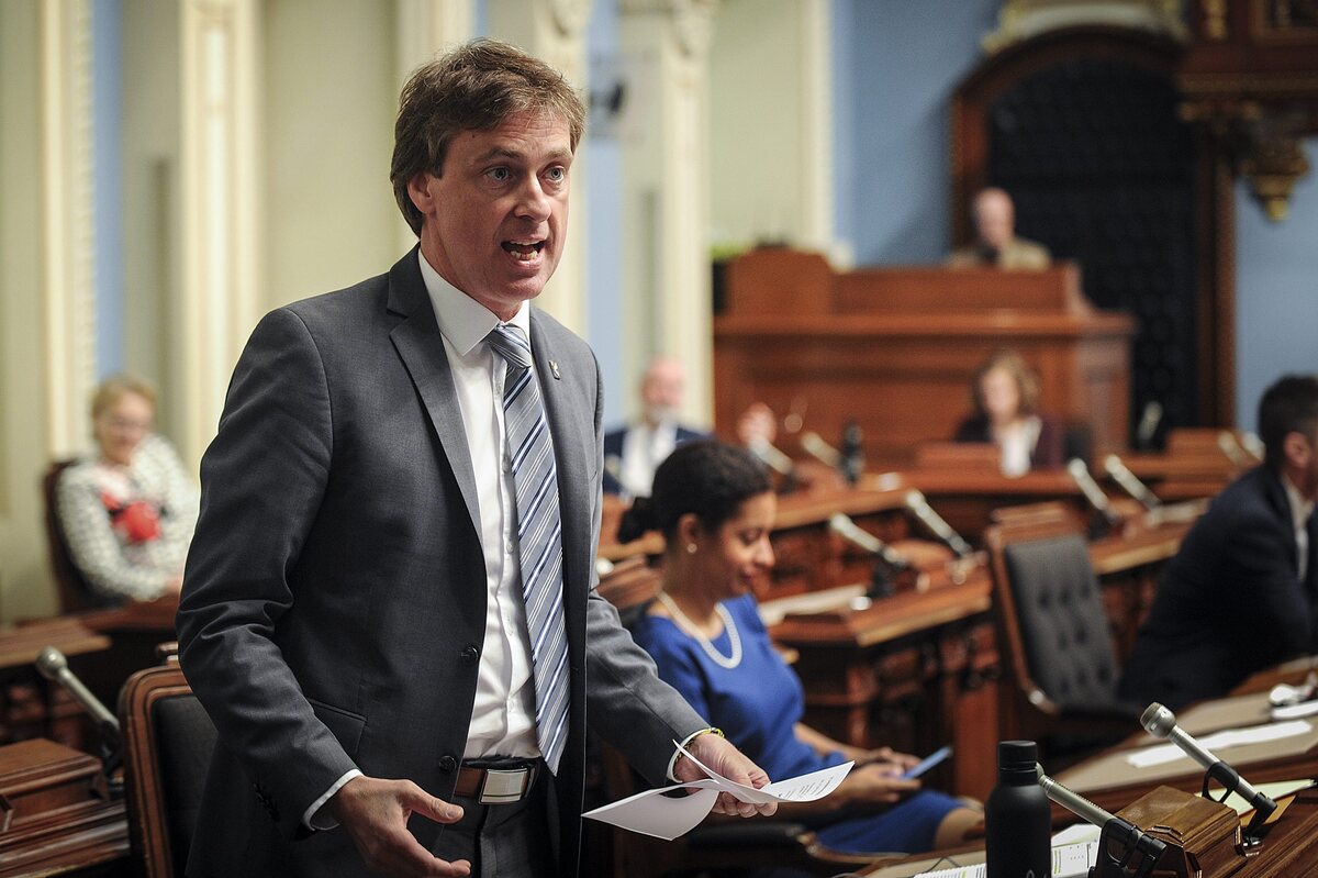 QubRadio's tweet photo. #Élections #Partielles #PolQC | PLQ : Marc Tanguay peut-il rester chef par intérim encore longtemps? se demande @elatraverse
« On dirait qu'ils sont encore en vacances ! » 🗣️ @Yasmine_Abdel ⤵️
https://t.co/dWJA5fXy6F https://t.co/tPM9CkAGYa
