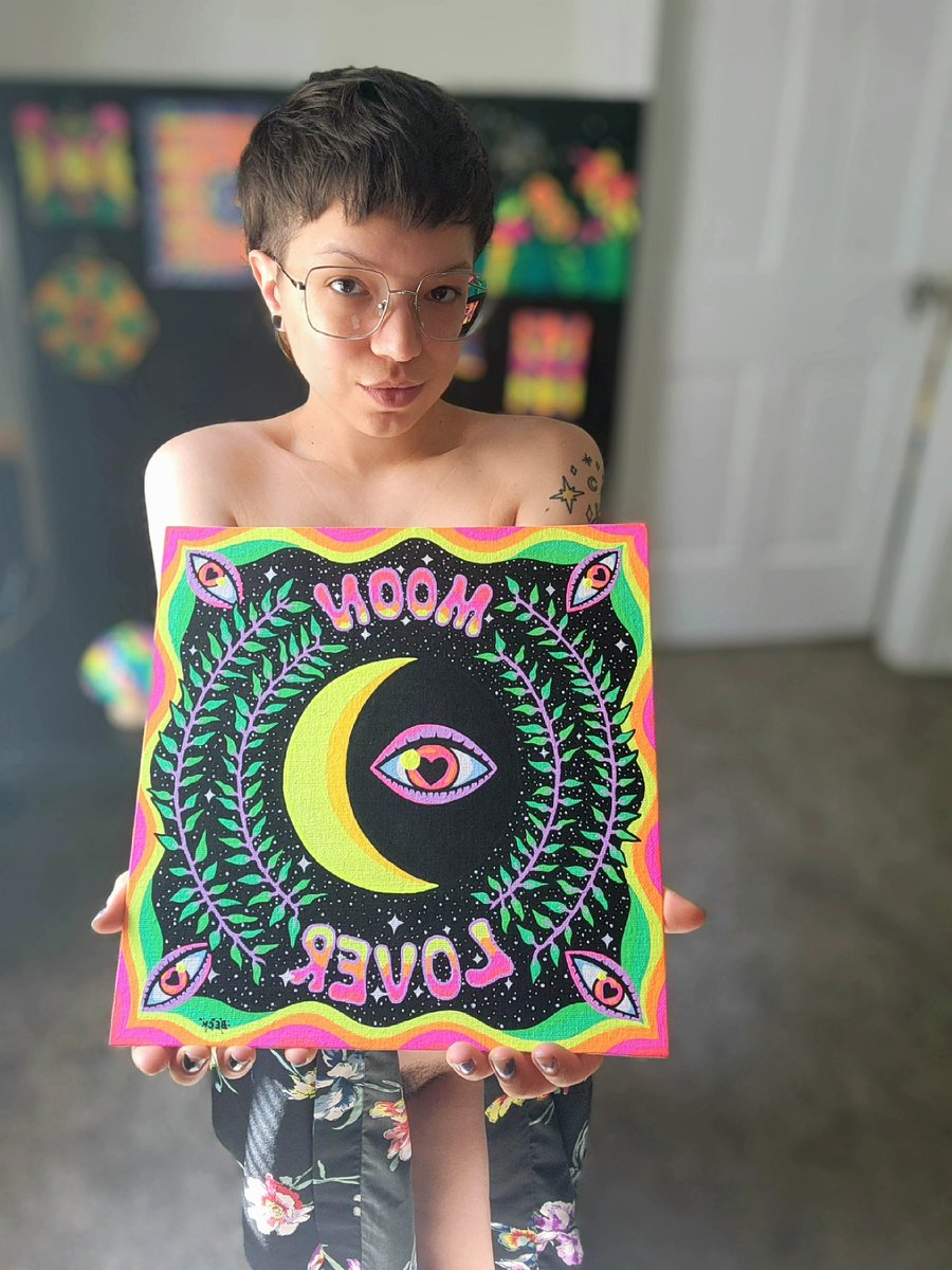 beck_vagnarelli's tweet photo. New painting 💜🌛
And nude painting 🤭 https://t.co/LLaJ8DbfEG