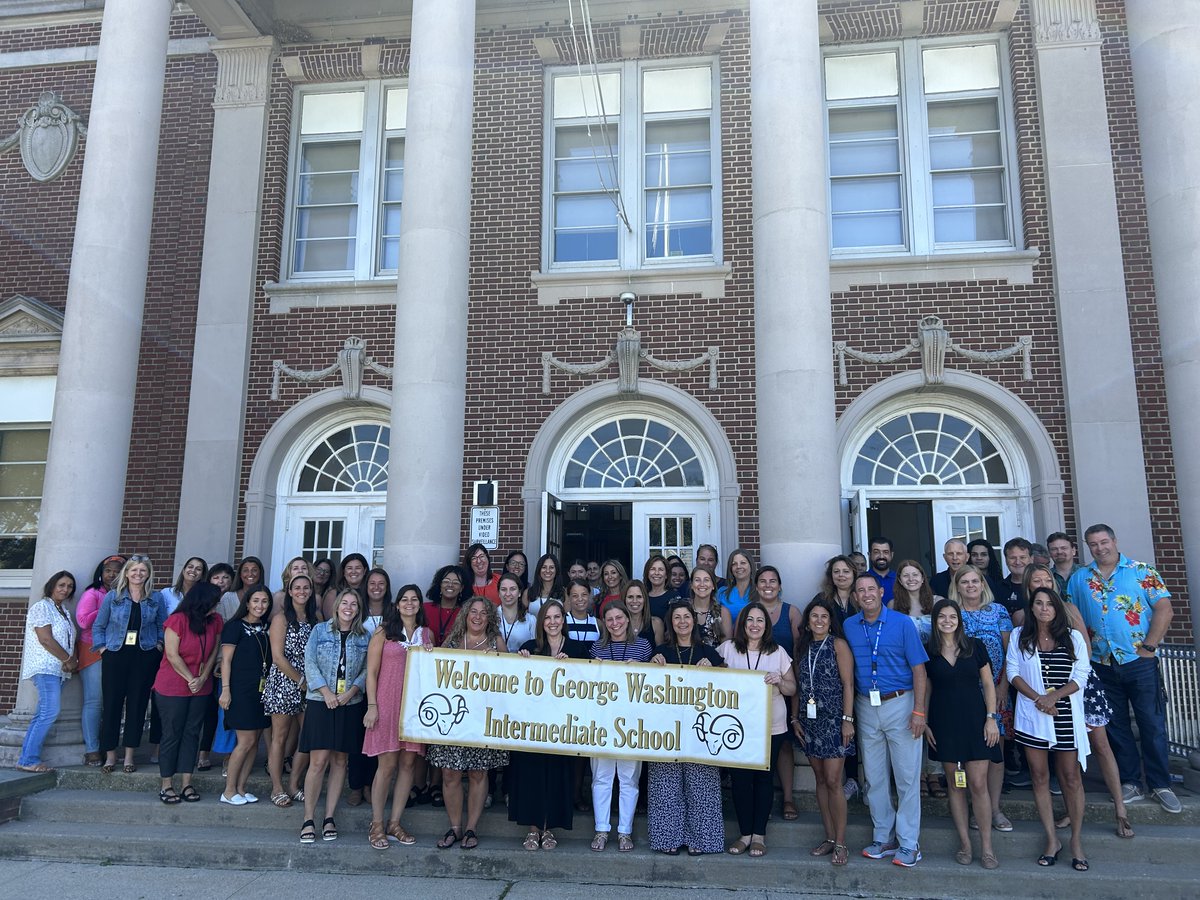 🍎Geroge Washington's faculty and staff are looking forward to welcoming all of our students and families tomorrow! <a href="/whufsdrams/">Ram Pride</a> #WHe