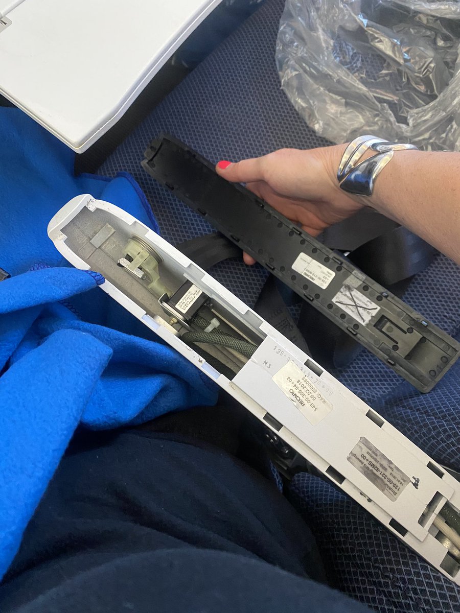BakingAmericana's tweet photo. And the seat didn’t recline. Appalling experience @British_Airways https://t.co/HYaxzrbQt0