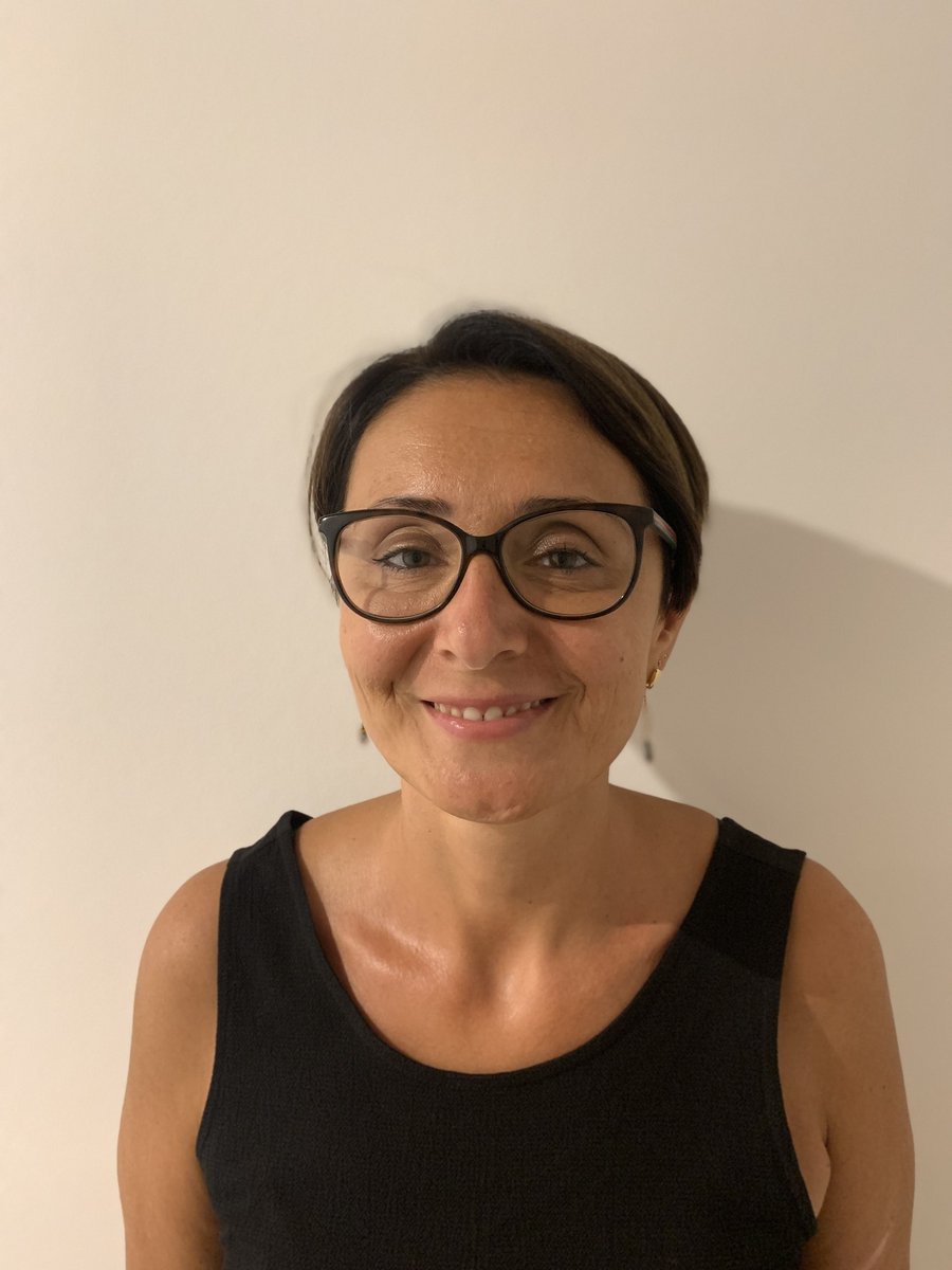 Meet Francesca! Italianwithfran is a charismatic language coach who easily breaks down the language for all of you Italian learners! You must check her out if you want to level up your Italian!
#languagelearning #learnItalian #languagecoaching #langtwt