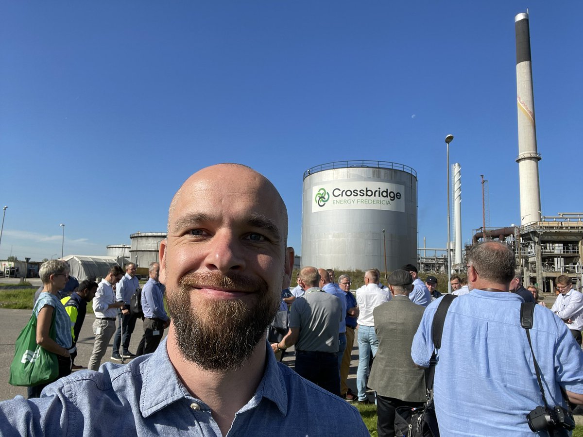 JensChrNielsen_'s tweet photo. Overskudsvarme er med til at levere grøn og billig varme til borgerne i Trekantområdet.
Men #Prisloft for overskudsvarme spænder ben for flere overskudsvarmeprojekter der både kan være billigere og grønnere end den eksisterende opvarmning. #dkpol https://t.co/KGduISDD7N