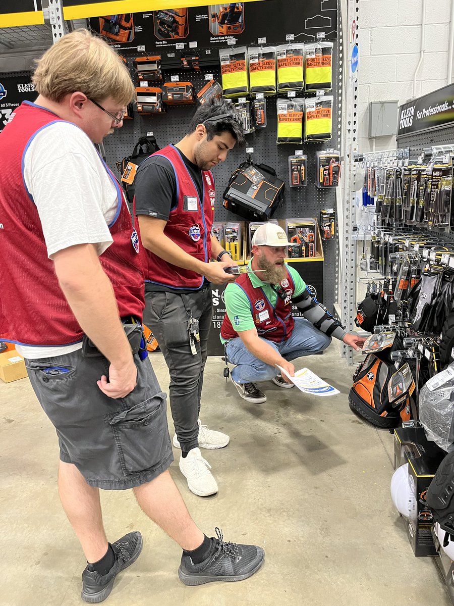 Angela Stacey tweet media