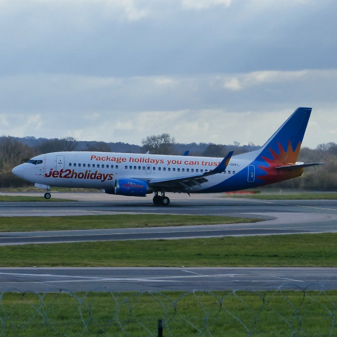 Michaelflying28's tweet photo. Jet2 Boeing 737-300 G-GDFL arriving at Manchester Airport from Grenoble Alpes Isère Airport 26.2.23.
#jet2 #jet2holidays #jet2pics #jet2view #boeing #boeinglovers #boeingfans #b737 #b737300 #b733 #boeing737 #boeing737300 #boeing733 #boeingb737 #boeingb737300 #boeingb733 https://t.co/WtQ3kaaUEu