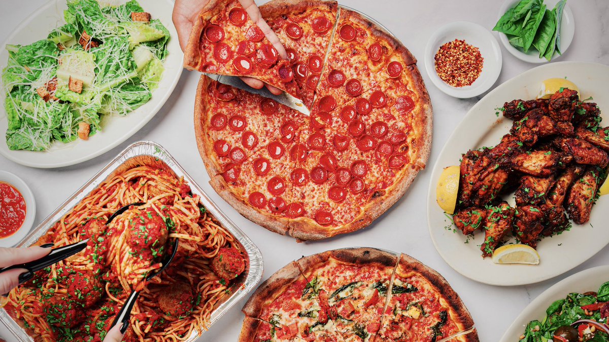 amicisbayarea's tweet photo. AINβT NO PARTY LIKE A PIZZA PARTY ππ // Try our catering services for your next office lunch or at home celebration. With #OptionsForEveryone, we've got you covered. #AmicisBayArea
β‘οΈ https://t.co/Q2SziIAOAU https://t.co/tZScuFCuXu