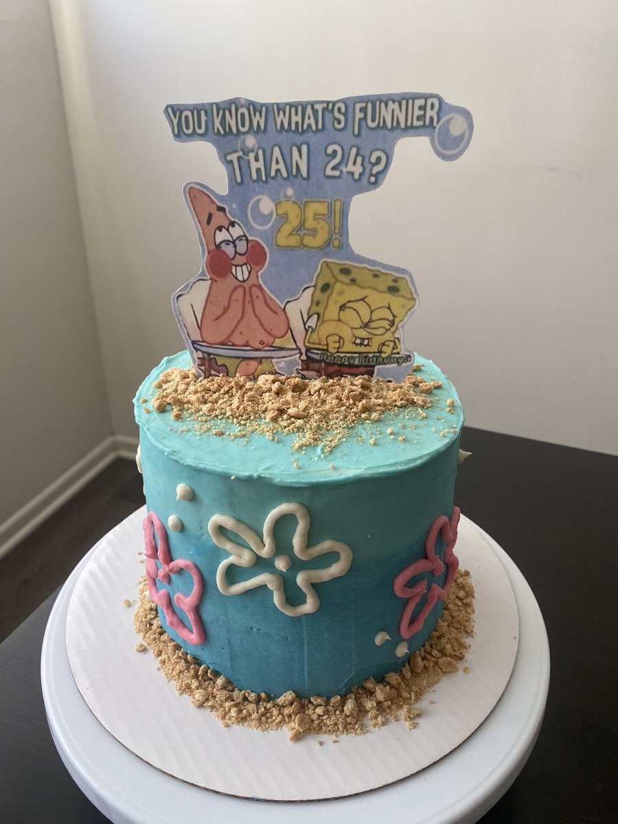 soulofmar's tweet photo. Some of the cakes I made this past week 💚🩶🩵🩷 https://t.co/bWl4yUKO6K