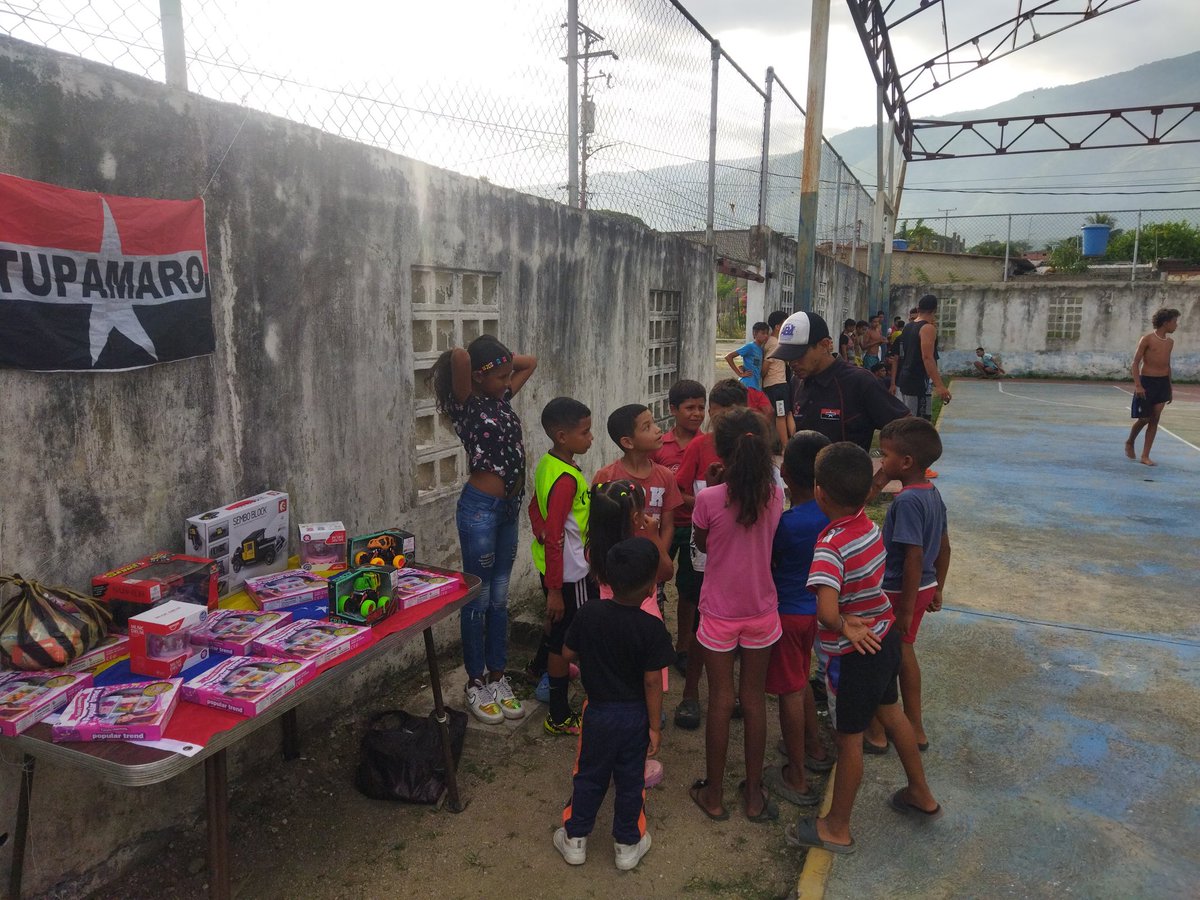 Desde el Municipio Independencia Edo Yaracuy, Sector Savayo Junto a nuestro responsable Nacional de la <a href="/JuventudMRTVzla/">X Oficial Juv. Rebelde Tupamaro</a>  <a href="/CarmeloJmrt87/">CarmeloJMrtVnzla</a> Desarrollamos distintas actividades recreativas Y deportivas Llevando Nuestra Esencia Tupamaro Alegría Y Sana recreación
#VidaYPazSonLaPremisa