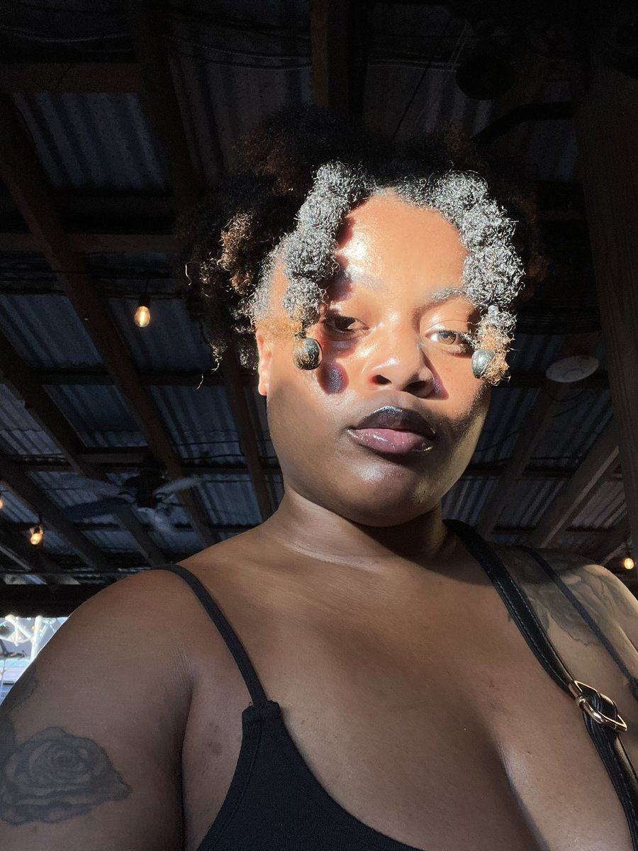 CocoLuvlee96's tweet photo. Baby the sun hit me just right🤎🤎🤎 https://t.co/l3sQ61Hupz