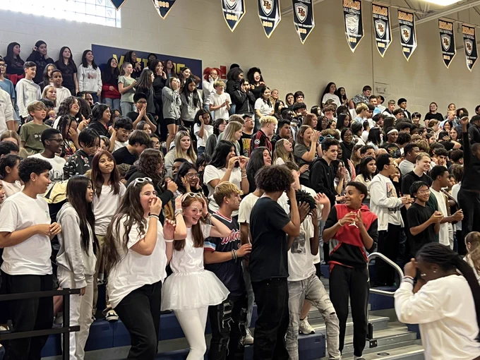 Image from Rock Springs Middle (@RSMSKNIGHTS)
