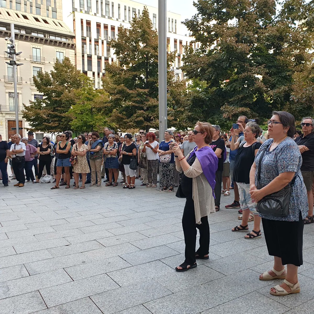 asocsomosmas's tweet photo. Un martes concentrándonos contra las violencias machistas, con las mujeres Comisión de la Mujer -  Fabz 

#BastaYa #SeAcabo #ViolenciaMachista #somosmas #ContigoSomosMas https://t.co/HmssajOJKv