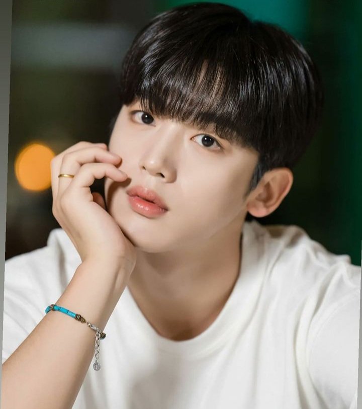 @THEK___KING El hermoso Kim Yohan ♥️
#KIMYOHAN #김요한 #キムヨハン #X1 #위아이 #WEi #โยฮัน #金曜汉