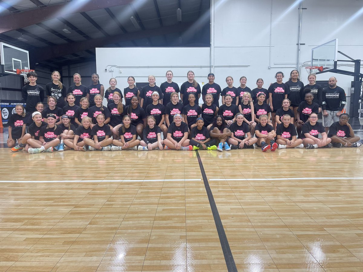 Over 100 girls joined us yesterday for our sold out HOOP BARBIE clinic ✨ Wow! We love to see girls basketball STRONG💪 & GROWING📈 in the Southern IL / Metro East area. Keep hoopin’ ladies 💞🏀