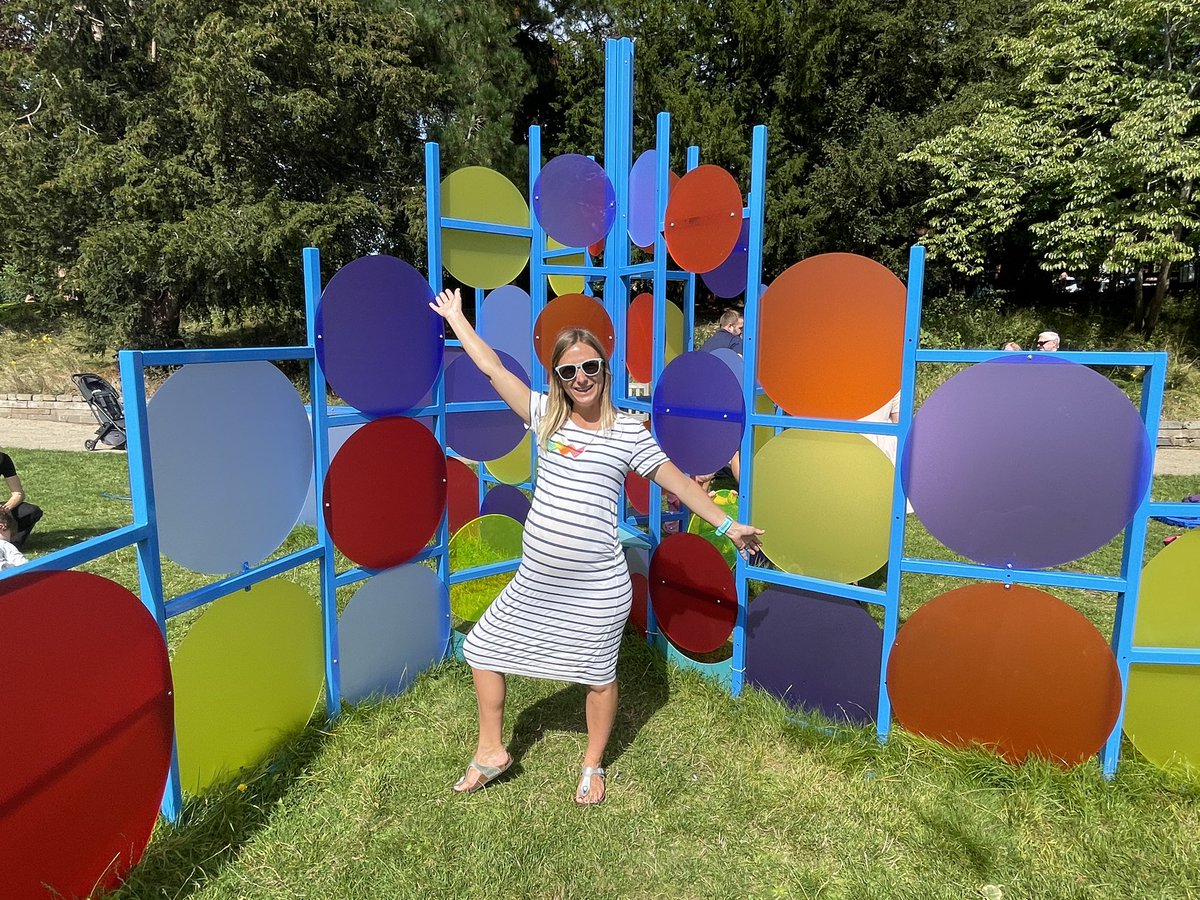 Julia Snowdin tweet media