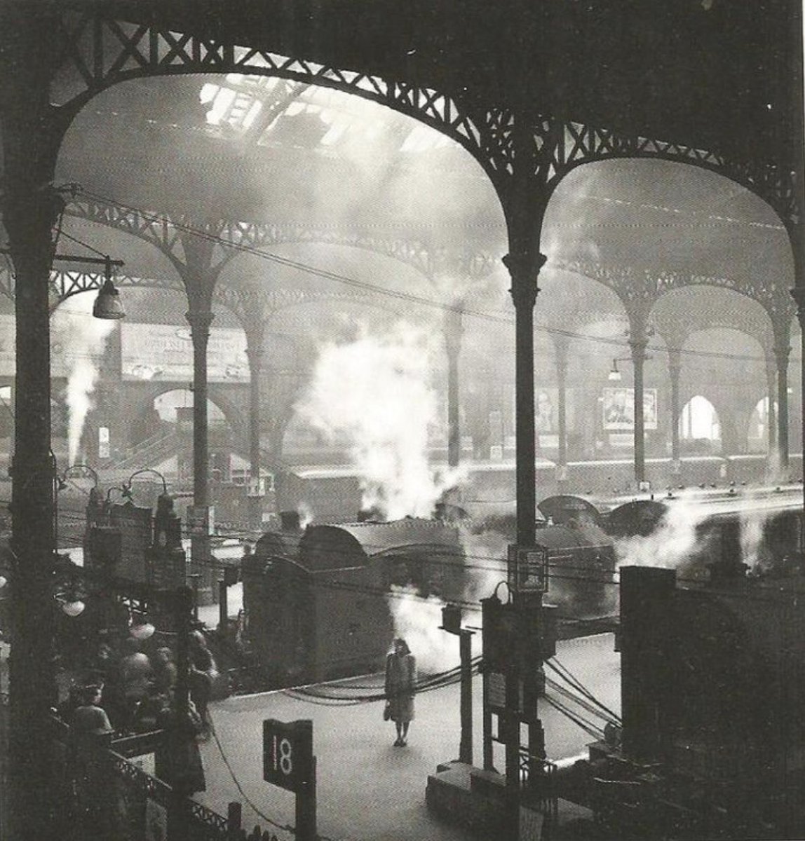 Liverpool Street Station, 1947.
If you want to #SaveLiverpoolStreetStation and protect it from harm, RT this campaign by The Victorian Society to raise vital funds to fight the development. Please give - however small or large!