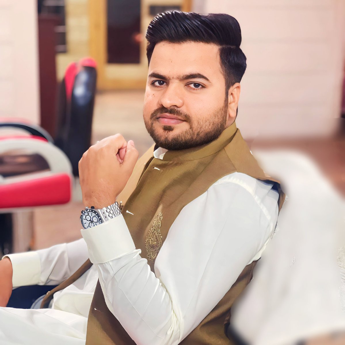 makhdoom_faris's tweet photo. #NewProfilePic https://t.co/g4rlYg98d8