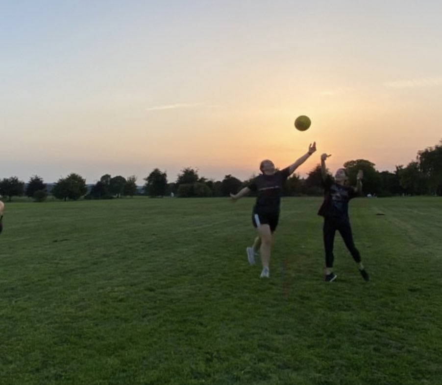 Leanne Knight tweet media