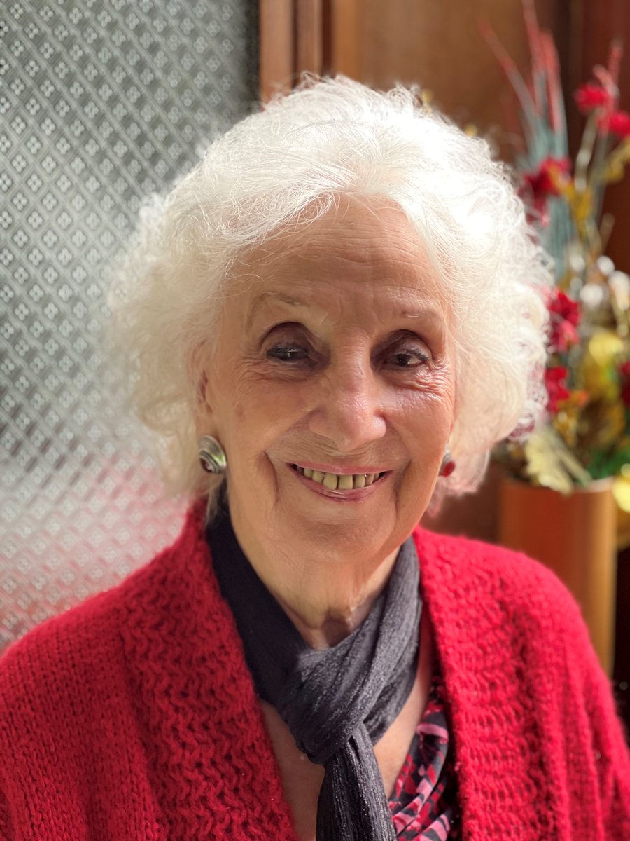 A los agravios, respondemos con verdad 

Expresamos nuestro repudio a las falacias vertidas sobre la figura de nuestra presidenta, Estela de Carlotto, y sobre el proceso de memoria, verdad y justicia
abuelas.org.ar/noticia/a-los-…