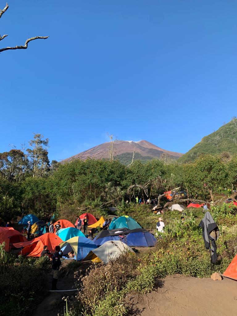 pedroaditia's tweet photo. Siapa bilang aku memperhatikan mu, aku memperhatikan sekitar mu bila ada yang macam macam padamu langsung ku hajar dia https://t.co/RGlZuORaNB