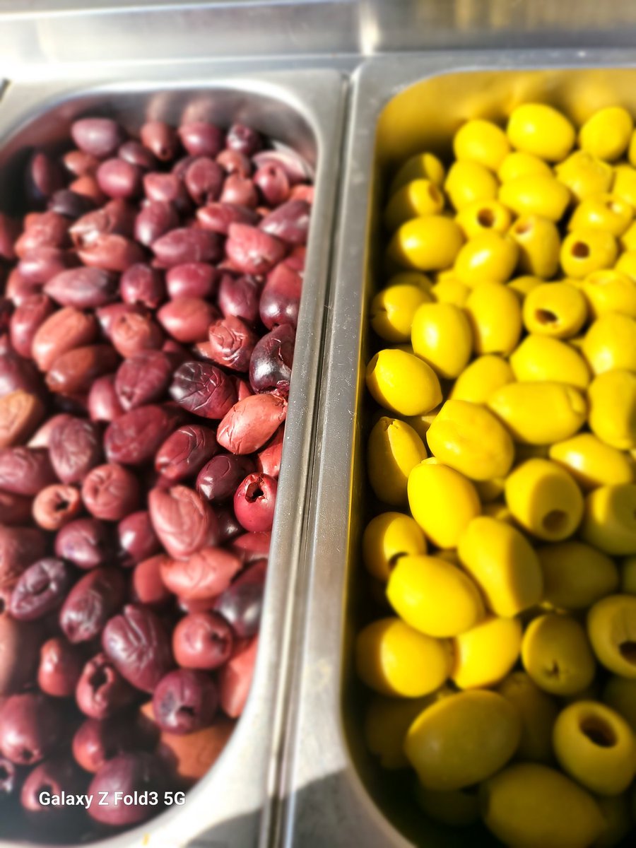 greekoutdoors's tweet photo. #sbswinnershour Sometimes you just want food that says #eatme than #photome https://t.co/JQoWVs863y
