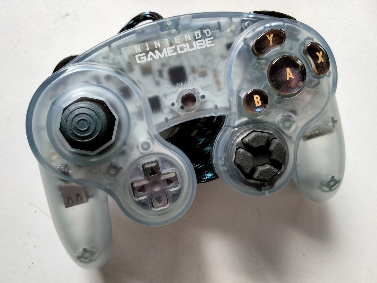 one up for grabs today, this lovely tinted cpad phob 2 build! mostly stock internals otherwise save for upgraded triggers and springs. upgrades available too :3

lookin for 325 hit my line~