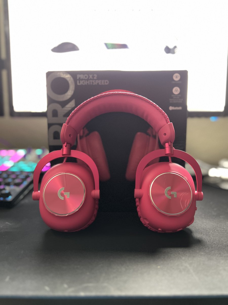 MindofWizz's tweet photo. Thank you @LogitechG for sending over the new PRO Series Collection that is available RIGHT NOW
All 3 of these products come in black, white, and the new beautiful pink
Code βWizz10β at checkout
#LogitechGPartner #PROSeries #PROXSuperlight2 #PROXTKL #PROX2Headset https://t.co/sEYWrWi2bp