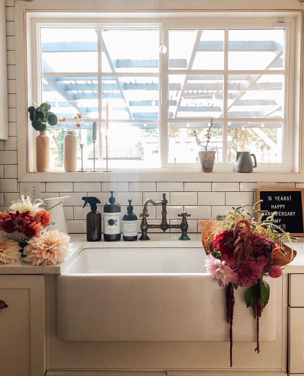 Seeing more and more farmhouse sinks in Semihandmade and BOXI kitchens - and not just in traditional/Shaker/frame -and-panel settings. Contemporary too. Photo by Stephanie C in Seattle WA.