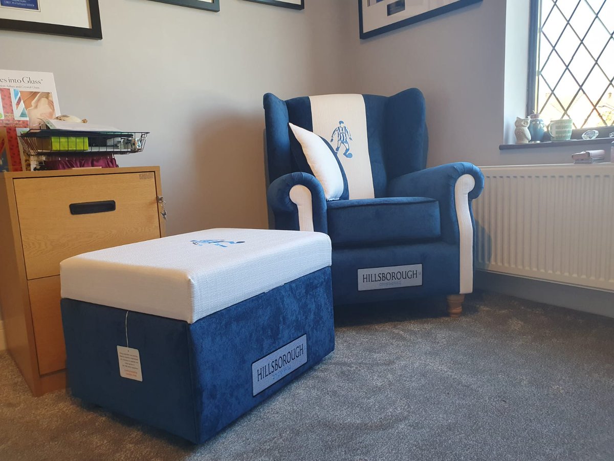 soccer_sofas's tweet image. 🔵⚪️ Our Hillsborough collection Wingback chair and storage footstool delivered to a very happy customer! Looks absolutely fantastic 😍
For more collections, visit our website 
soccersofas.com 
☎️ 0330 124 4736 
#swfc #sheffieldwednesdayfc
