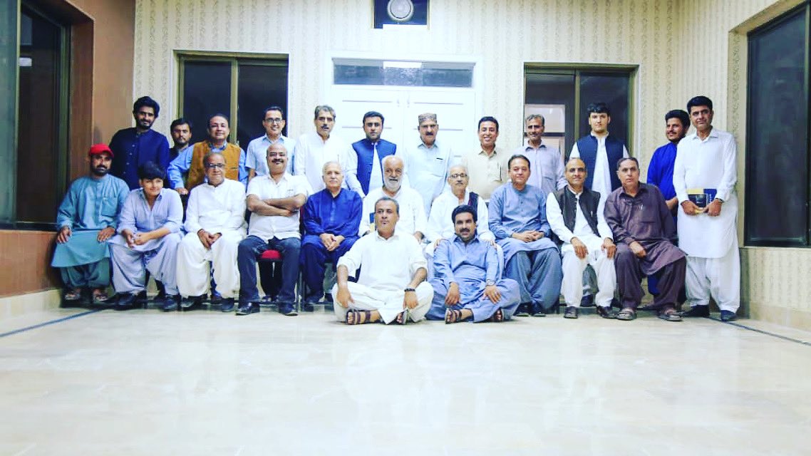 کوئٹہ گوں دوست ءُ واجہاں یاتگاریں عکسے یارجان بادینی ءِ منّت ءَ