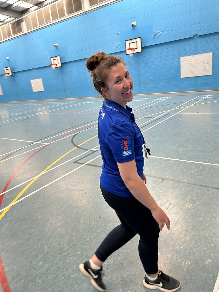 thebigstep18's tweet photo. We wish all the staff and children at our partner schools a fantastic start to this academic year. A special shout out to @TeignSchoolPE who wear their new staff PE kit, sponsored by #thebigstep #itswhereitallstarted ๐งก๐ https://t.co/5EFxNXAZFd