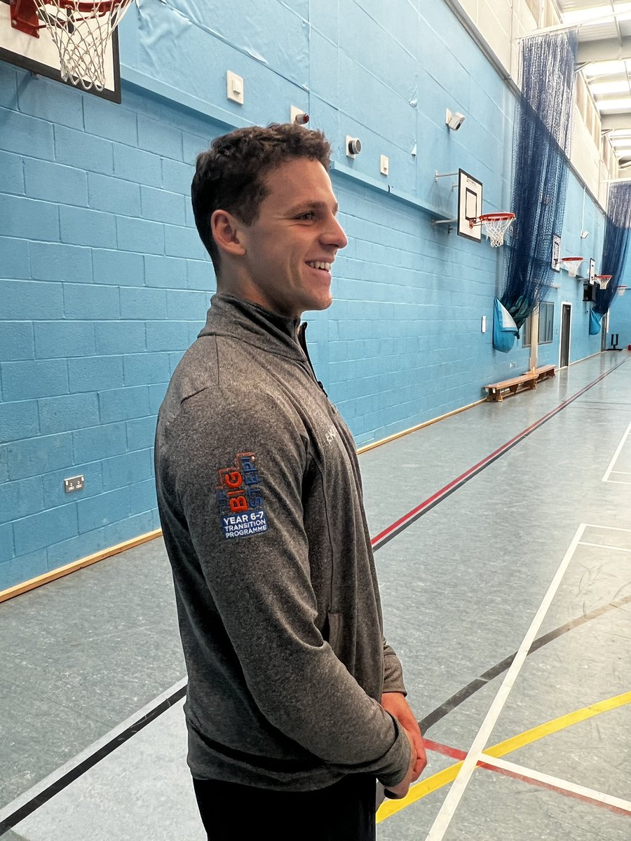thebigstep18's tweet photo. We wish all the staff and children at our partner schools a fantastic start to this academic year. A special shout out to @TeignSchoolPE who wear their new staff PE kit, sponsored by #thebigstep #itswhereitallstarted ๐งก๐ https://t.co/5EFxNXAZFd