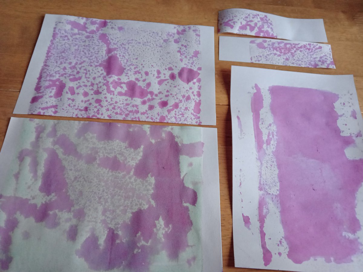 Day 34 of my #100dayproject2023 
Day 4 of Craftember.
Picked Raspberry Distress Oxide on the Gel Press, & spritzed with water before lifting a print.
#HandcraftedByMaxineB
#ExploringMixedMedia #Usewhatyouhave #Lovewhatyouhave