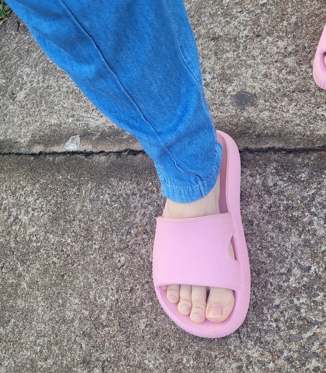 luciifeet's tweet photo. 🩷🩵

#feetpic #feetfinder #feetfethish #feet_lover #feetcontent #feetseller #feetfetiche #feetstagram #feetbrazil #pes https://t.co/rtPbfyua2k