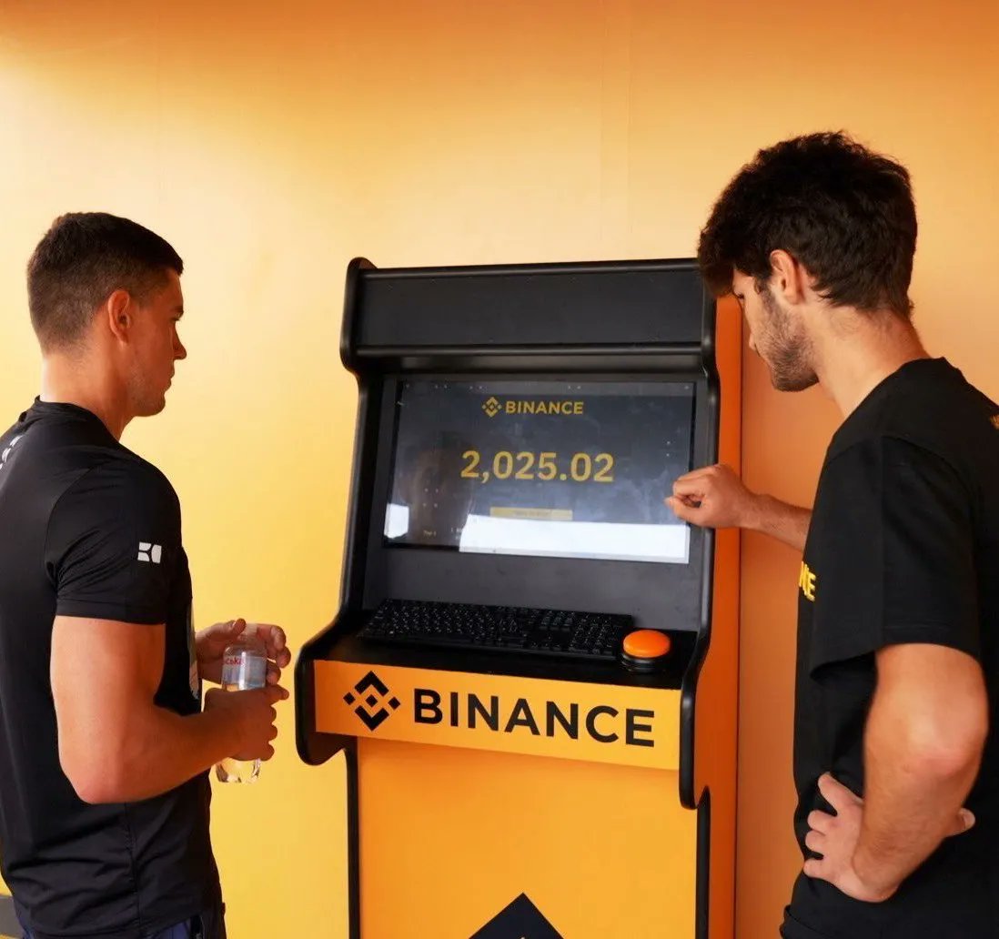 Binance tweet media