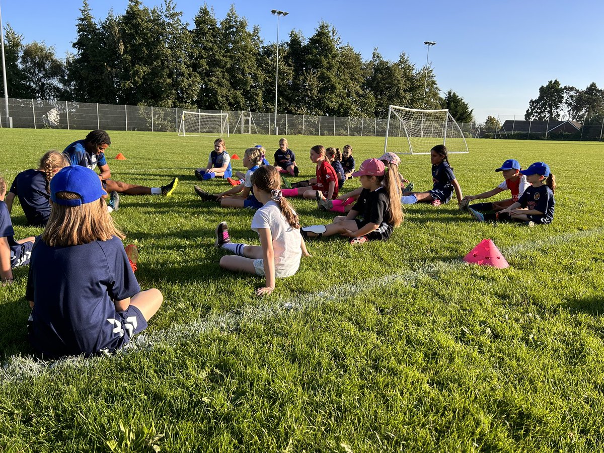 Chepstow Town Girls FC tweet media
