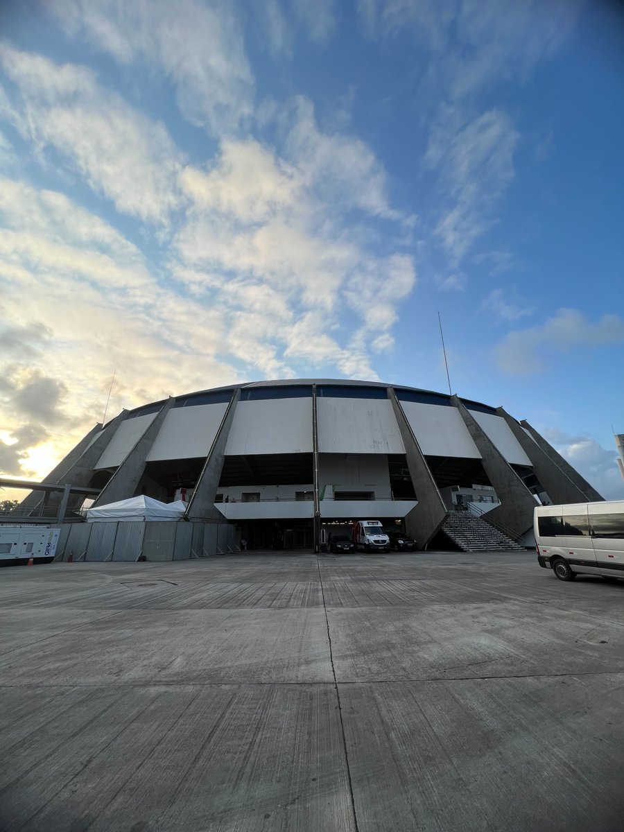 CBLOL's tweet photo. Fim de tarde no Ginásio de Esportes Geraldo Magalhães 📍

Recife mais uma vez será palco da Grande Final do #CBLOL, no próximo sábado

Não perca @LOUDgg contra @paiNGamingBR - mais um capítulo de uma grande rivalidade! https://t.co/OtEzEL1WcU