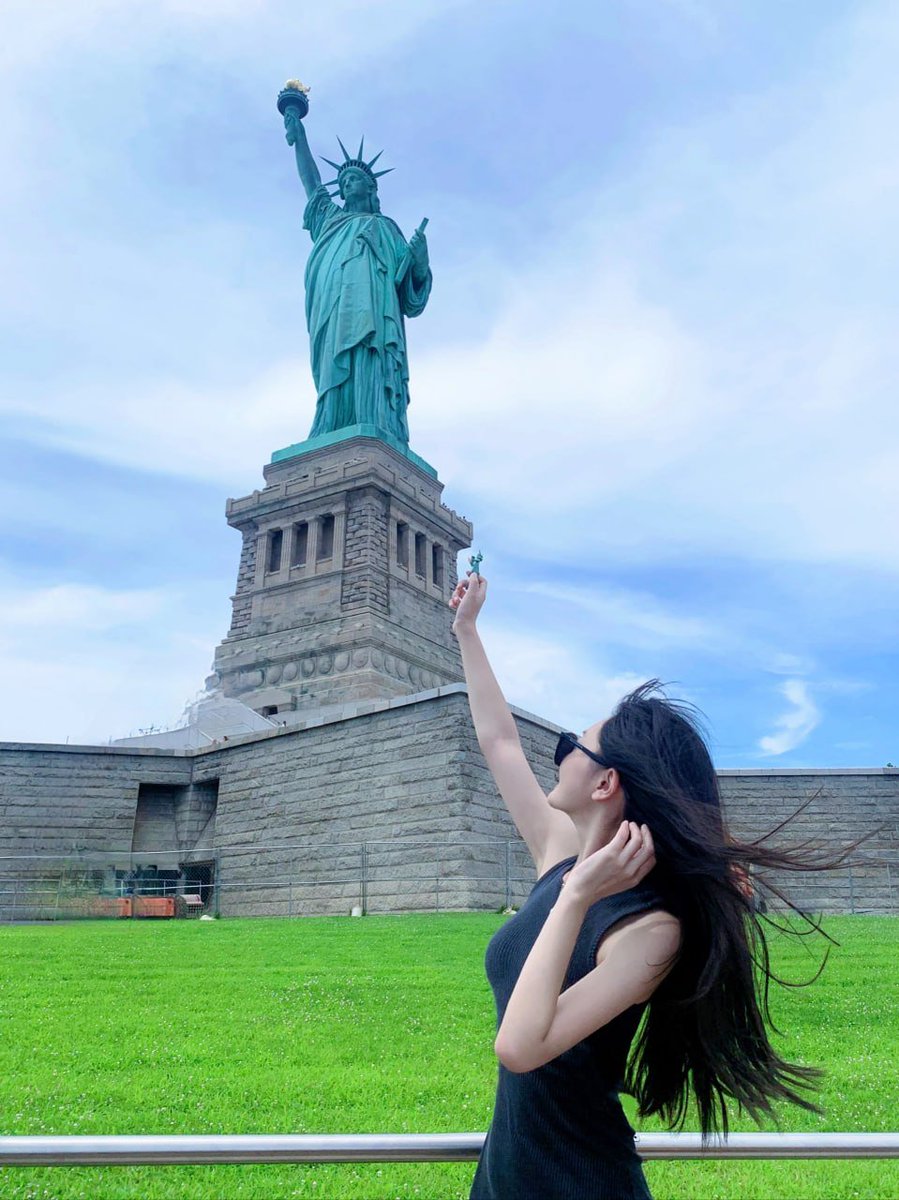 Some people will never be together in this life, but there is a feeling that can be hidden in the heart for a lifetime.