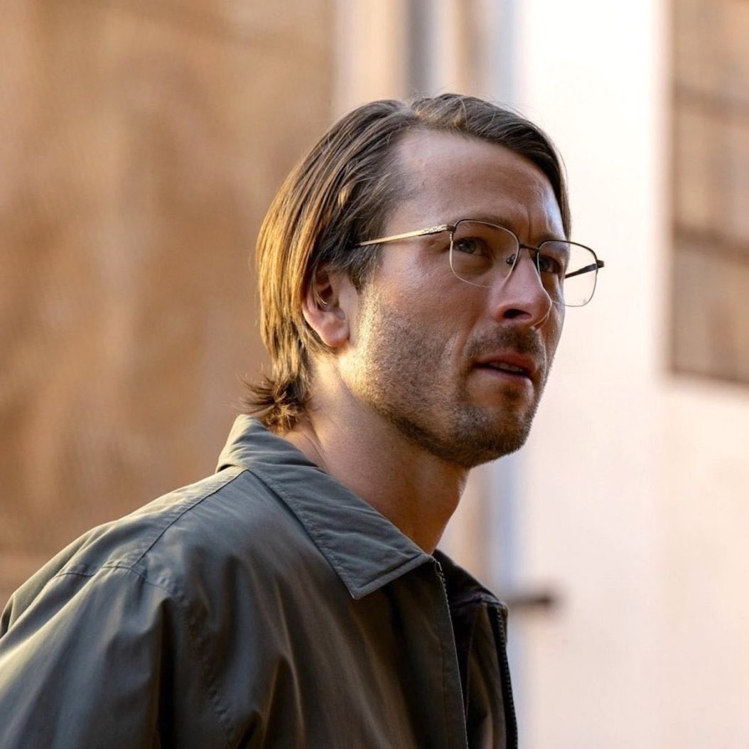 Richard Linklater’s ‘HIT MAN’ opens to a perfect score of 100% on Rotten Tomatoes.

The film is being called the surprise of the Venice Film Festival and one of the best films Linklater has ever made.