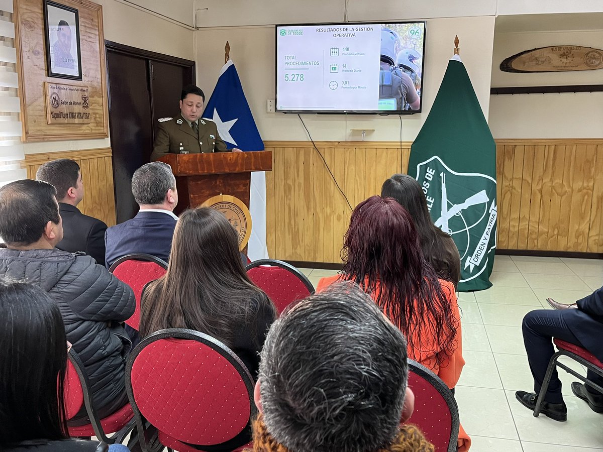 Imcabodehornos's tweet photo. Ahora alcalde Patricio Fernández asiste a la cuenta pública de @Carabdechile en Puerto Williams 
@CarabMagallanes https://t.co/yRyoNeLcci