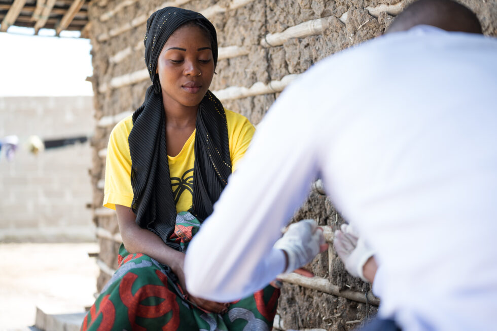 ICAP_ColumbiaU's tweet image. #IndexTesting is a vital tool for preventing #HIV transmission to close contacts of a positive individual. In Nampula, Mozambique, many clients live in rural areas with limited access to reliable transportation. 
Read more about how lay counselors help bridge this gap to provide