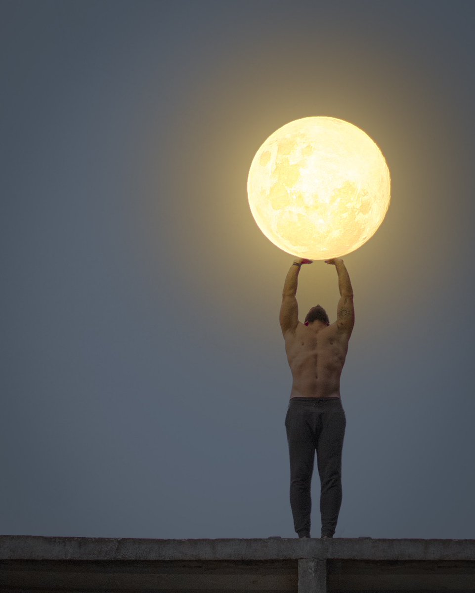 Levantamento de Lua 🏋🏻‍♂️🌕

Instagram.com/Daniel_Antoniol