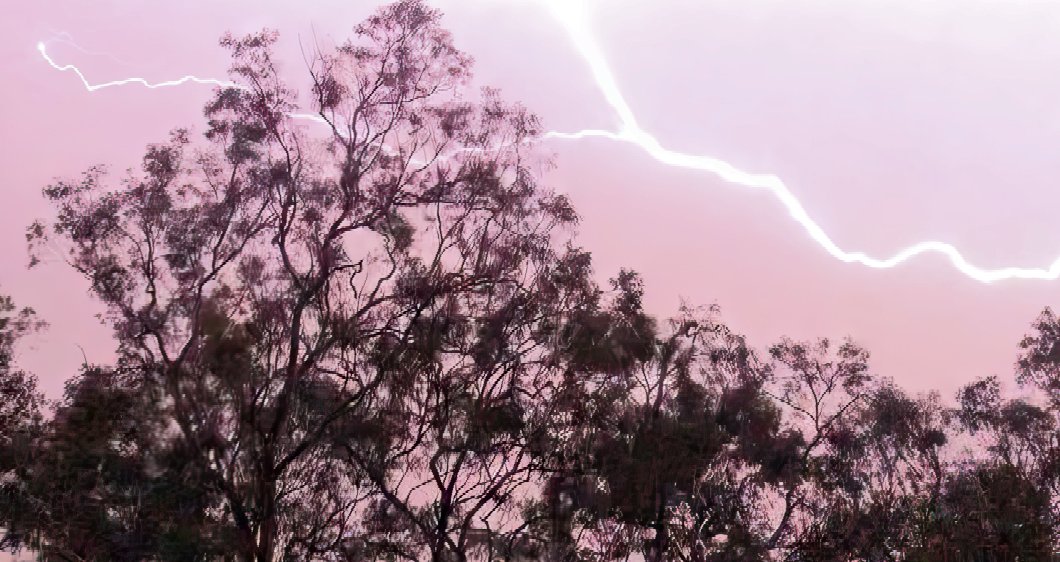 Night turned into day here yesterday as a relentless barrage of close lightning strikes, booming thunder, torrential rain, and icy winds filled the air!