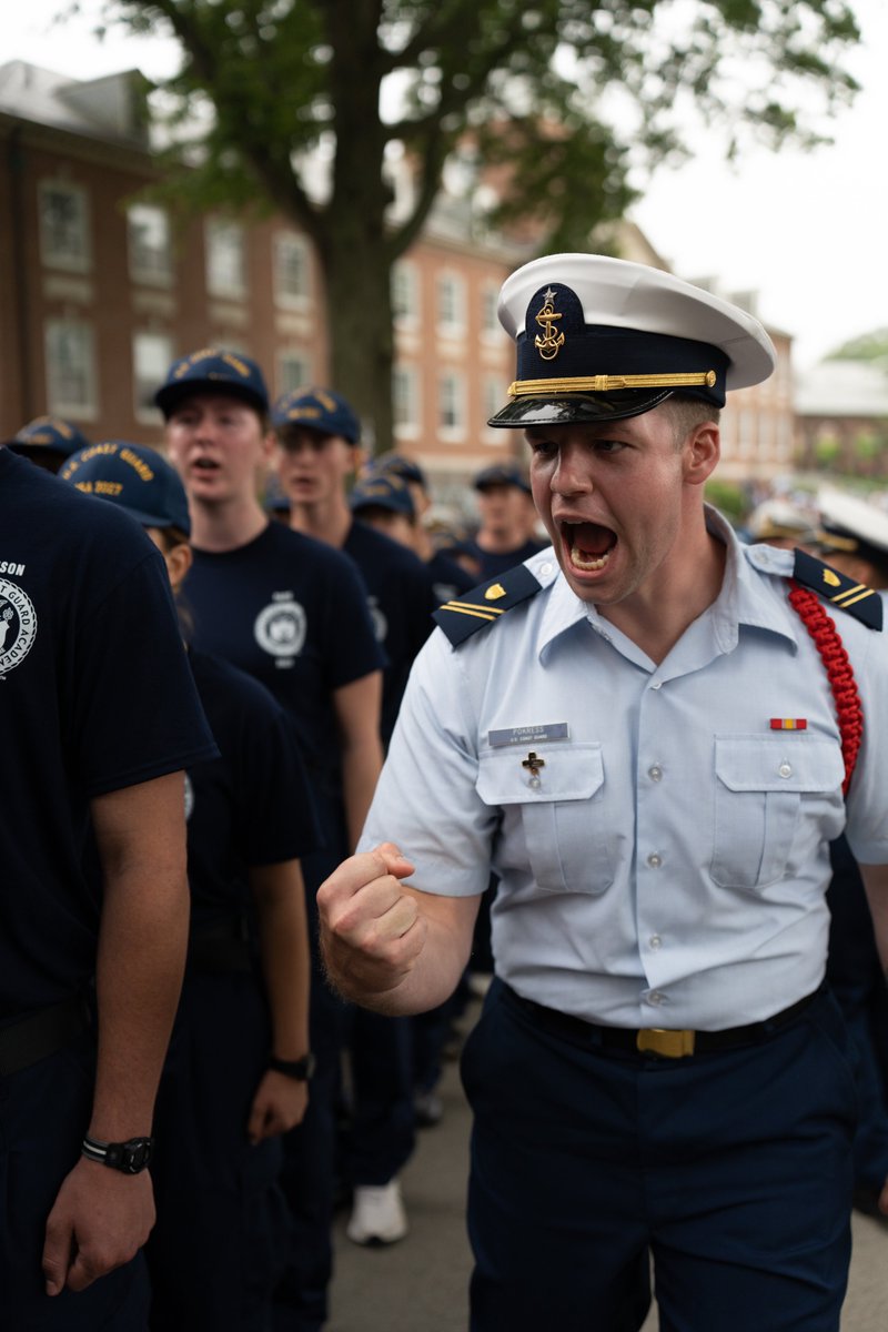 USCGAcademy's tweet photo. #takeusbacktuesday!

Can you believe it's been more than 70 days since the Class of 2027 started their Swab Summer journey?! 

Now, as 4/c Cadets, they're already leaving their mark at the Academy, excelling in the classroom, on the field, and in various clubs! https://t.co/KlGH6kNPfr