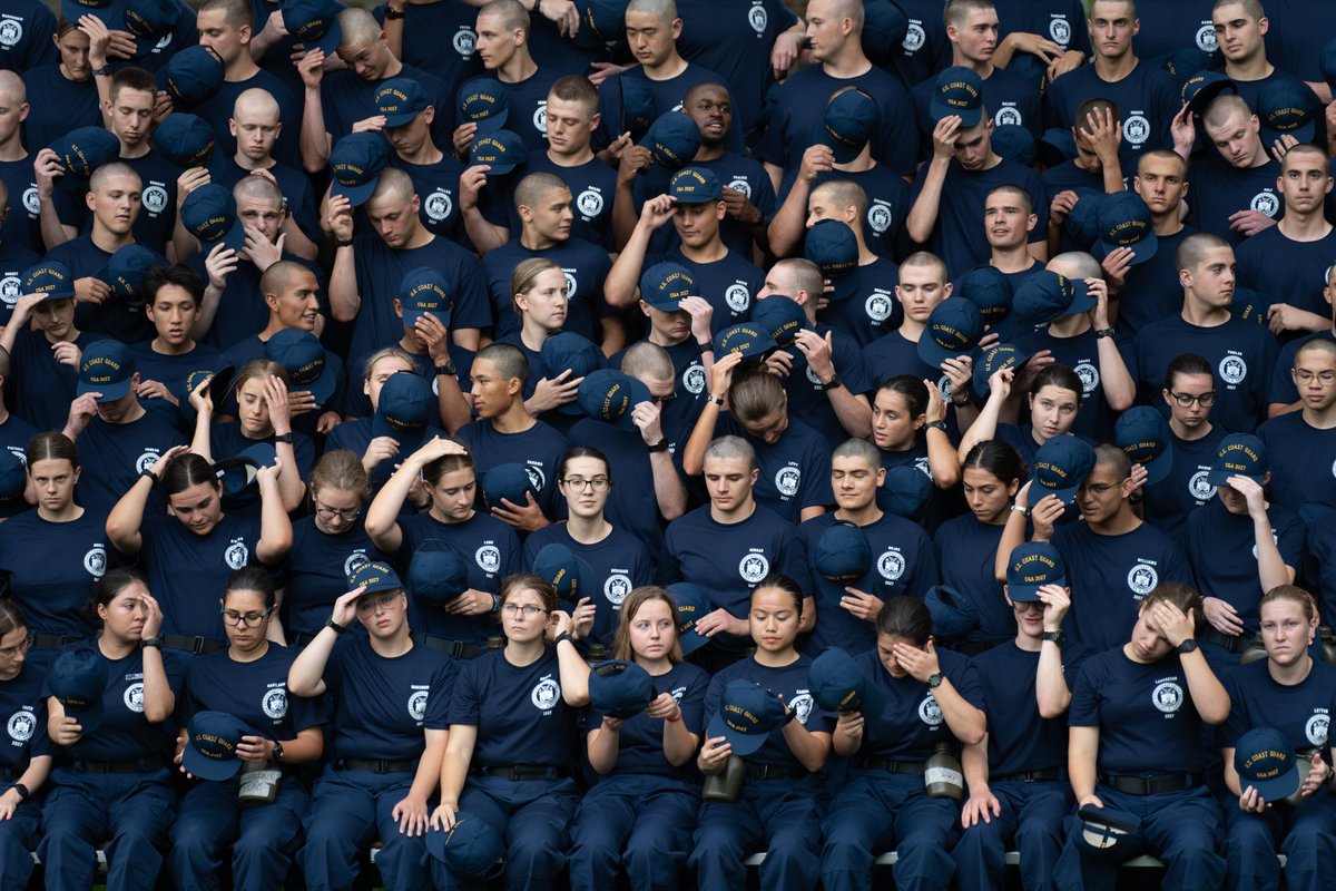 USCGAcademy's tweet photo. #takeusbacktuesday!

Can you believe it's been more than 70 days since the Class of 2027 started their Swab Summer journey?! 

Now, as 4/c Cadets, they're already leaving their mark at the Academy, excelling in the classroom, on the field, and in various clubs! https://t.co/KlGH6kNPfr