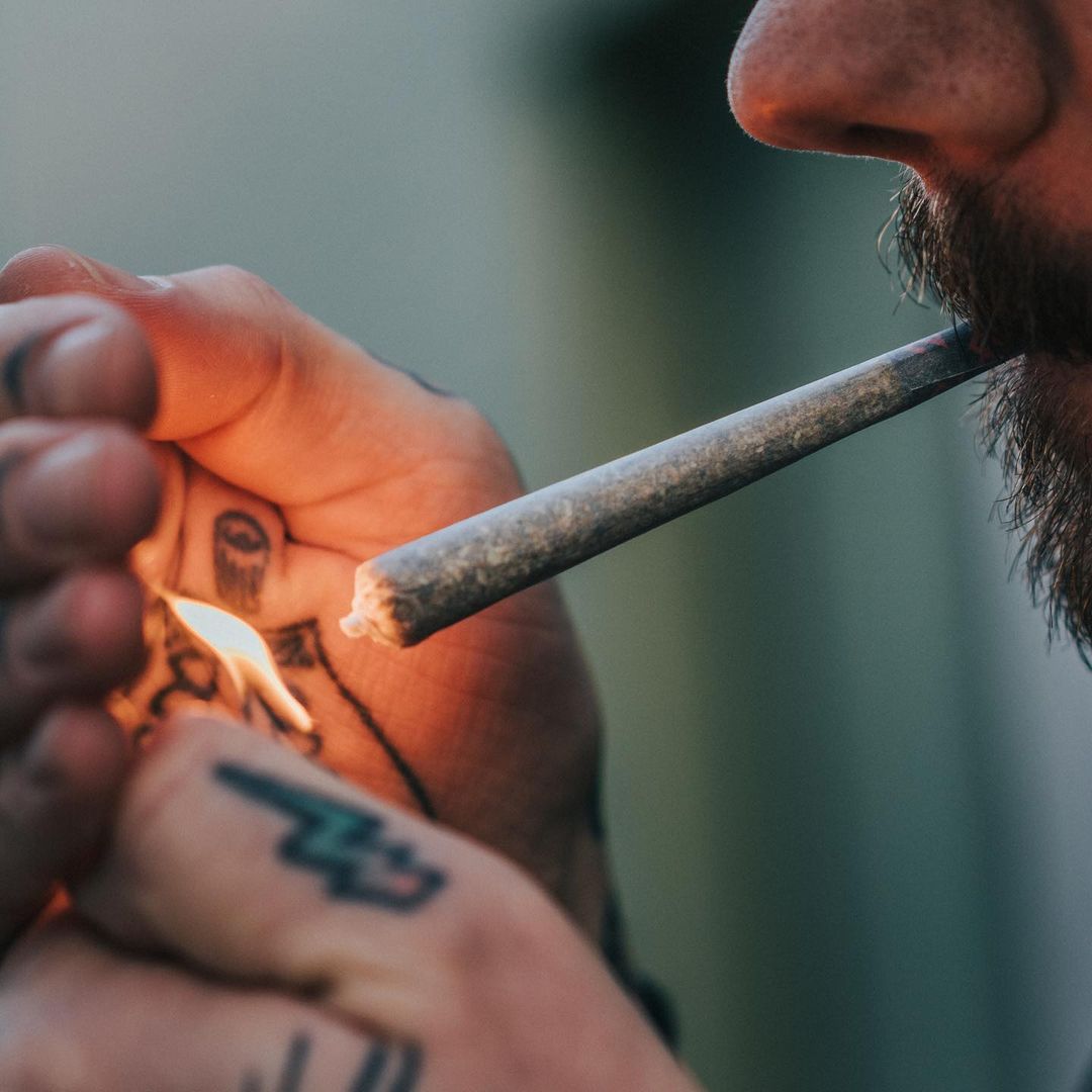 22redla's tweet photo. For the urban explorer with a taste for purity. πΏ
#22red #cannabis #22redpersonals https://t.co/rPvc3cUUba